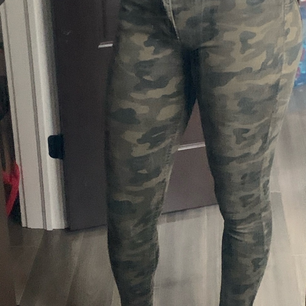 Camo pants - Picture 3 of 3